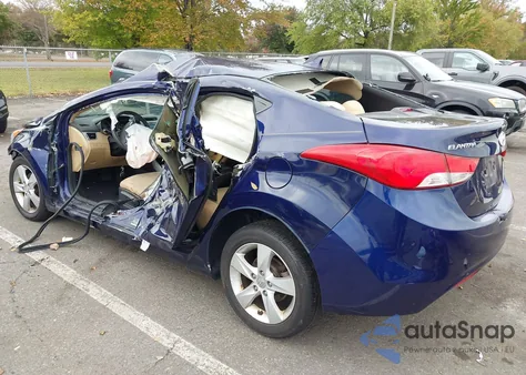 2013 Hyundai Elantra Gls z USA, uszkodzony, nr VIN 5NPDH4AE3DH311801